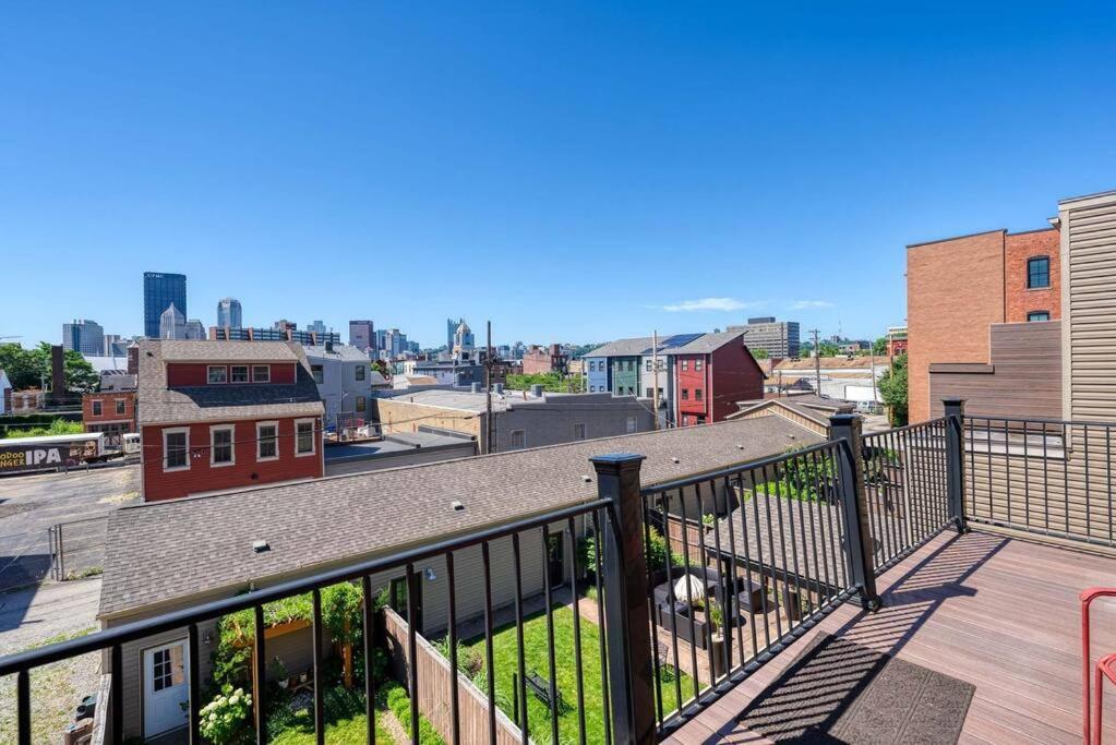 4 Bedroom 3 Bath Sleeps 10 Pet Friendly Private Backyard, 2 Car Garage, City Views, Close To All Stadiums And Casino 피츠버그 외부 사진