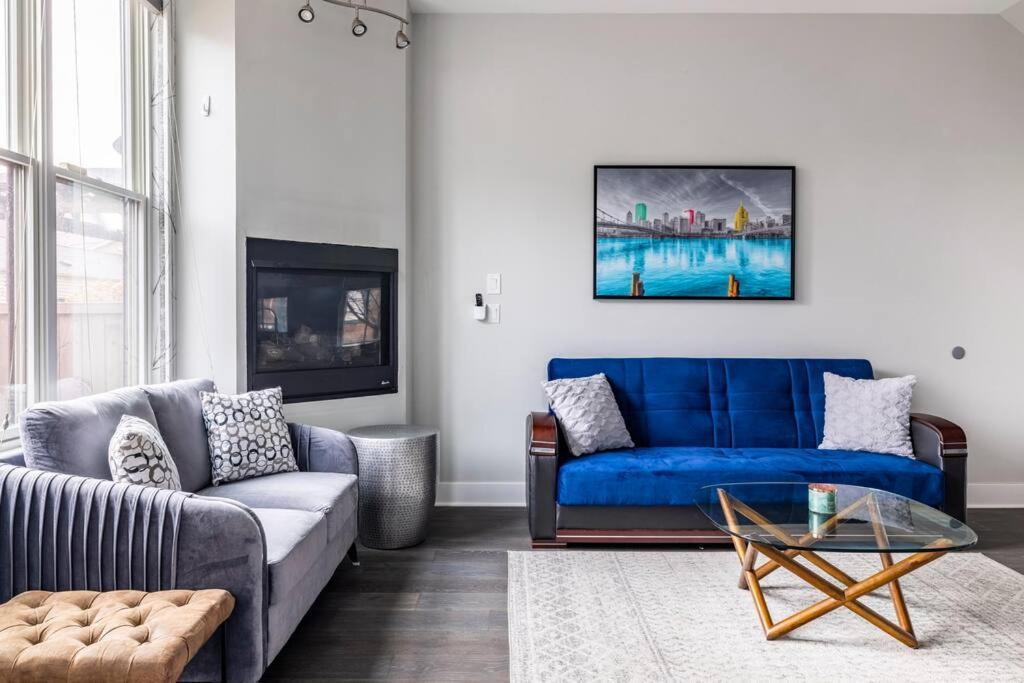 4 Bedroom 3 Bath Sleeps 10 Pet Friendly Private Backyard, 2 Car Garage, City Views, Close To All Stadiums And Casino 피츠버그 외부 사진