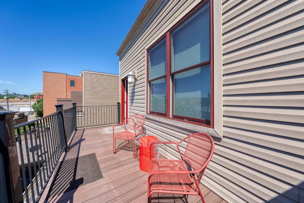4 Bedroom 3 Bath Sleeps 10 Pet Friendly Private Backyard, 2 Car Garage, City Views, Close To All Stadiums And Casino 피츠버그 외부 사진