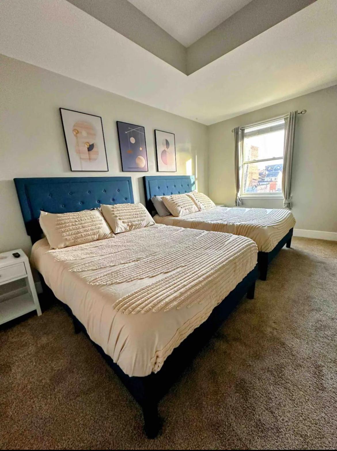 4 Bedroom 3 Bath Sleeps 10 Pet Friendly Private Backyard, 2 Car Garage, City Views, Close To All Stadiums And Casino 피츠버그 외부 사진